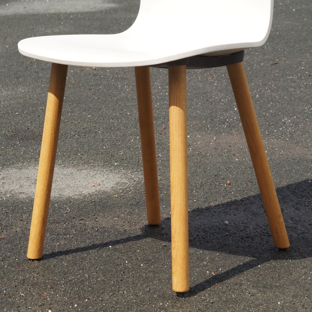Chair 'HAL' by Jasper Morrison for Vitra - White | Rotor